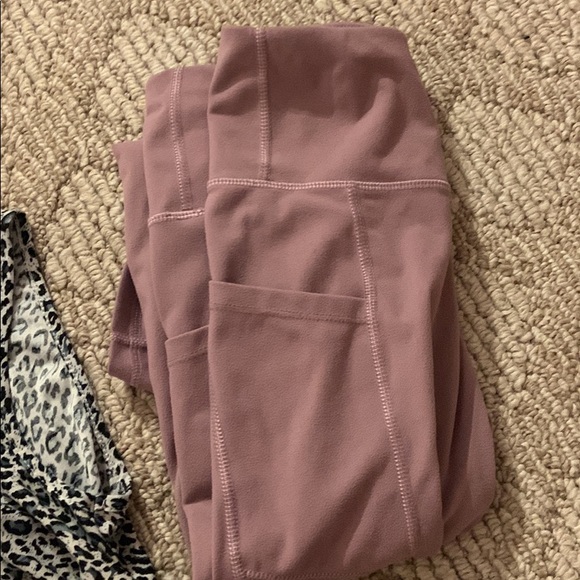 Crop Top and Pair of Leggings bundle - Picture 6 of 9